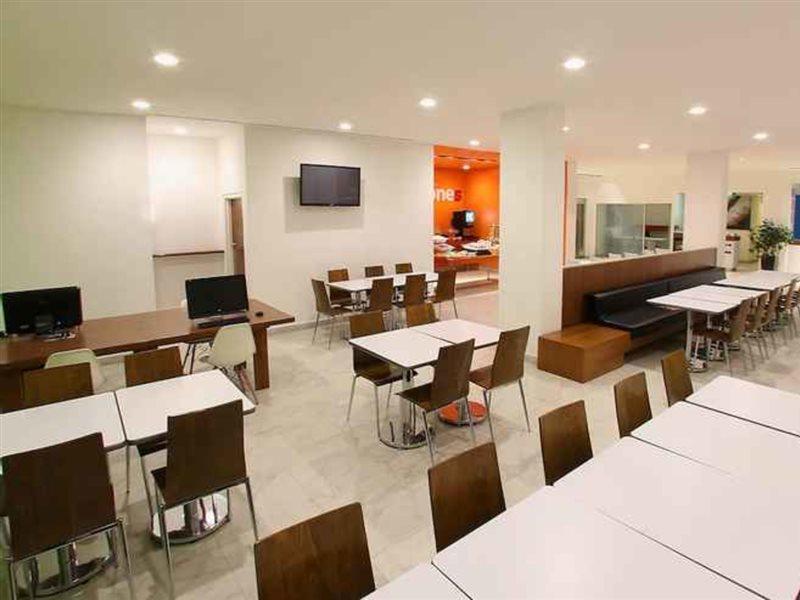 Отель One Queretaro Plaza Galerias Экстерьер фото